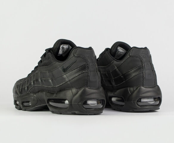 Nike Air Max 95 Wmns Triple Black. Вид 3