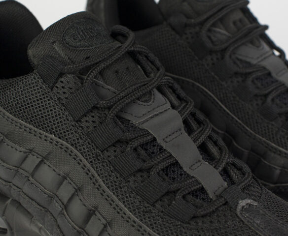 Nike Air Max 95 Wmns Triple Black. Вид 5